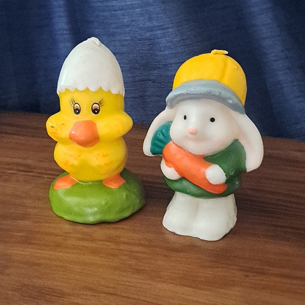 Vintage Bunny Candle w/ Bonus Duck